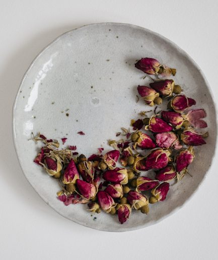 how to dry Rose petals, which are the delicate, fragrant blooms of the rose plant, can be used in cooking to impart a subtle floral flavor and vibrant color to a variety of dishes such as desserts, salads, and beverages, as well as in syrups and jams to add a unique aromatic quality, and to dry them for culinary use, one can gently rinse and pat them dry before laying them out in a single layer on a paper towel or drying rack in a cool, dark place or using a dehydrator, allowing them to air-dry completely until crisp, preserving their color and fragrance for later use in cooking and baking.